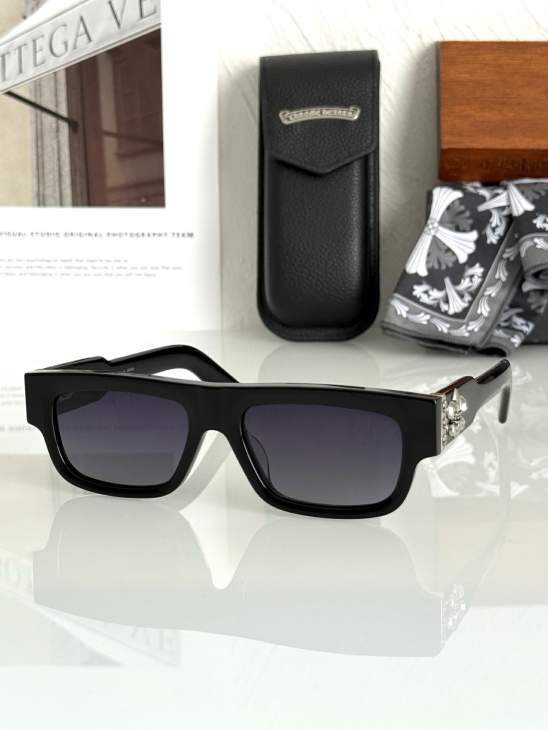 Picture of Chrome Hearts Sunglasses _SKUfw73585898fw